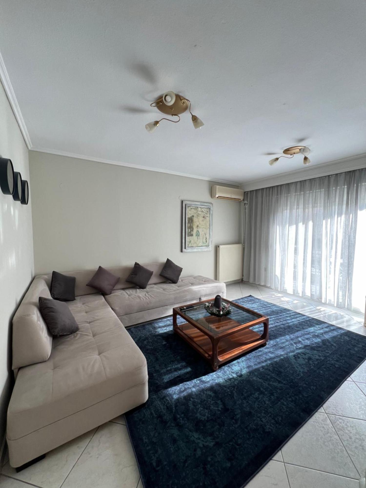 Parma'S Pool Apartment Peraía Екстериор снимка
